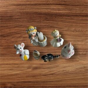 Figurines Set of Assorted Small Pets Multicolor